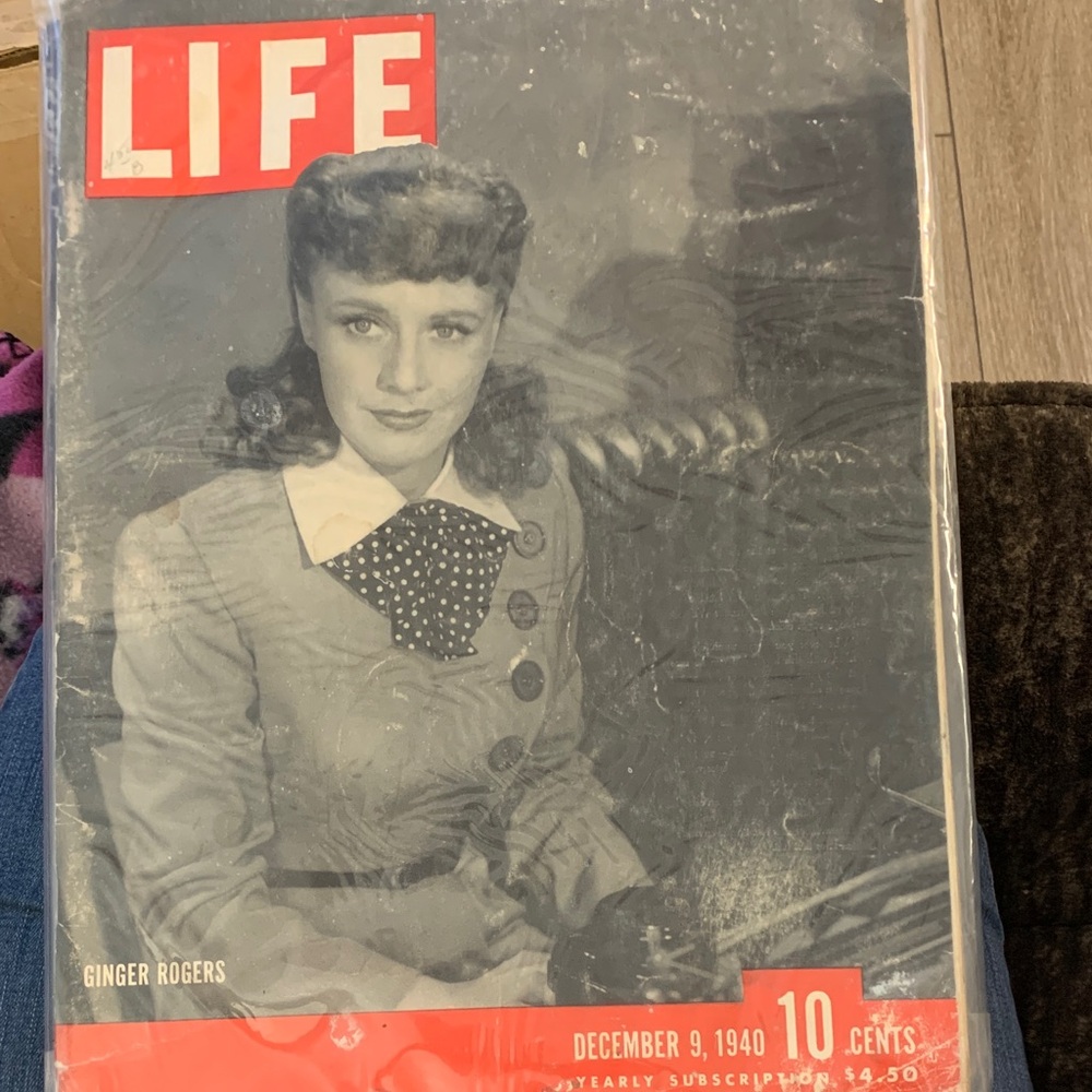 Vintage LIFE Magazine Cover - December 1940
With Ginger Roger’s on cover.